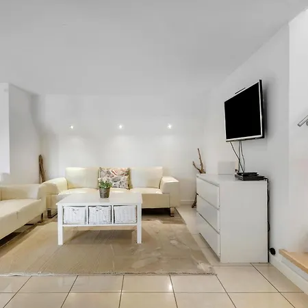 Holiday home Four-bedroom In *