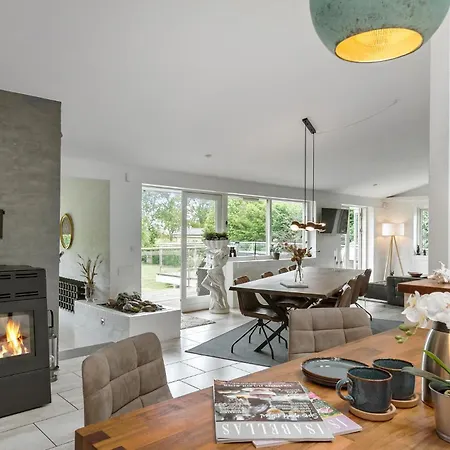 Four-bedroom In Holiday home Stroby