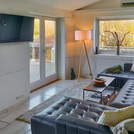 Four-bedroom In * Stroby