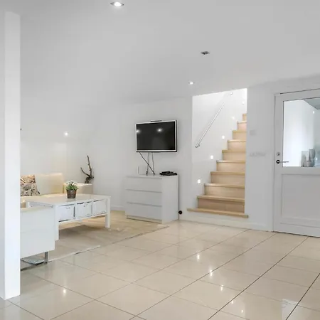 度假居 Four-bedroom In